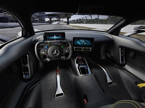 Interni Mercedes-AMG One