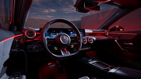 Interni sportivi Mercedes-Benz CLA AMG