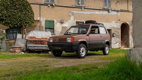 Fiat Panda 4x4 storica e moderna a confronto