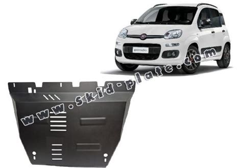 Dettaglio frontale Fiat Panda Cross con skid plate e ganci rossi