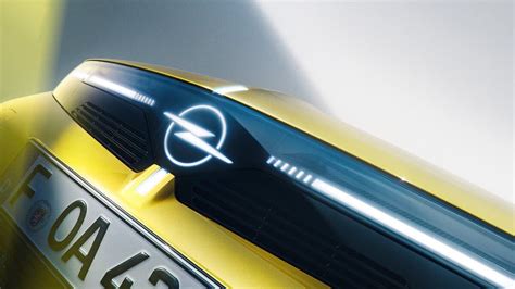 Fari adattivi Opel AFL+