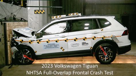 Volkswagen crash test airbag