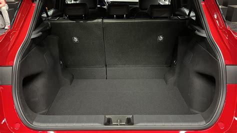 Bagagliaio Lexus LBX