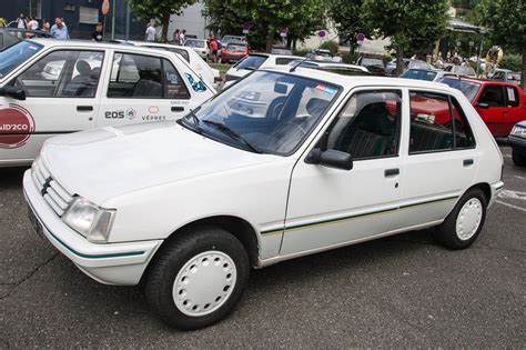 Schizzo originale del progetto Peugeot 205