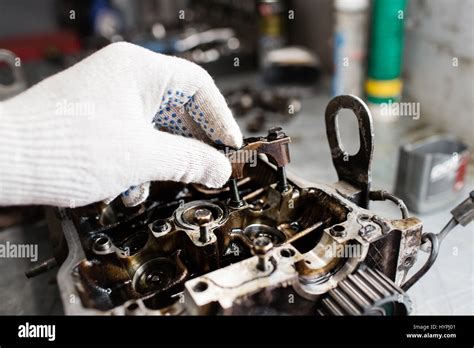 Manutenzione motore auto