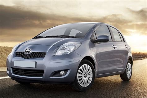 Toyota Yaris 2011 front view