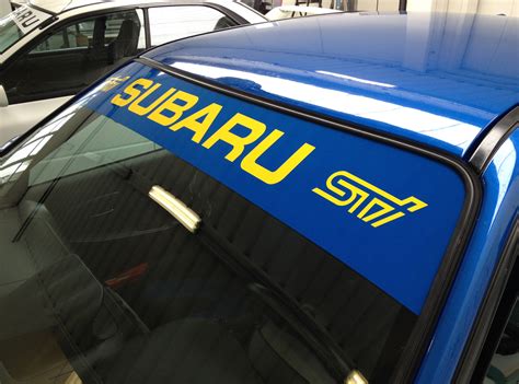 Adesivo parasole Subaru personalizzato