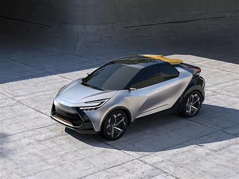 Toyota C-HR motori ibridi