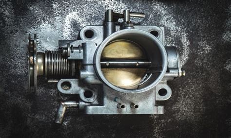 Schema di un corpo farfallato automobilistico