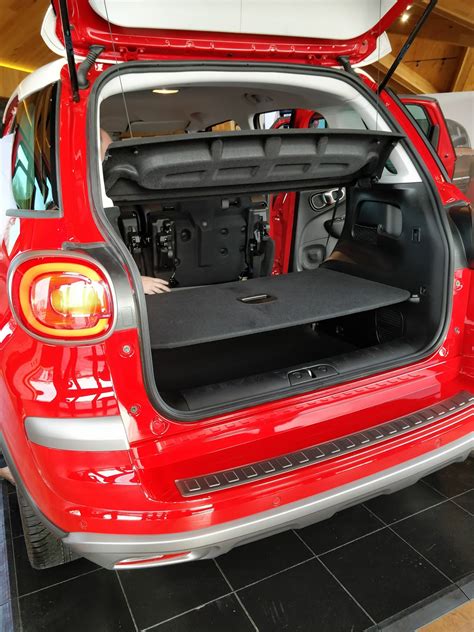 Interni Fiat 500L con Cargo Magic Space