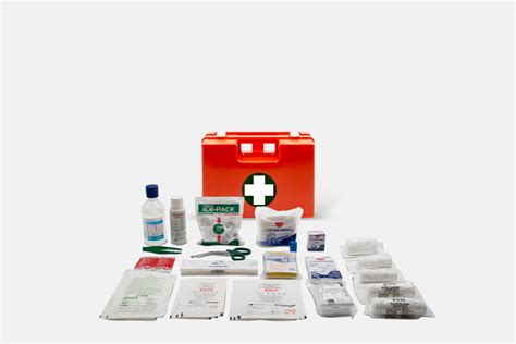 Contenuto di un kit di primo soccorso