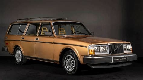 Volvo 265 con dettagli del frontale distintivi
