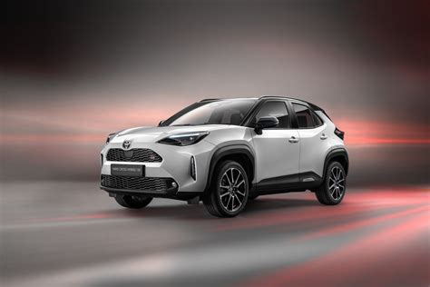 Toyota Yaris Cross in contesto cittadino