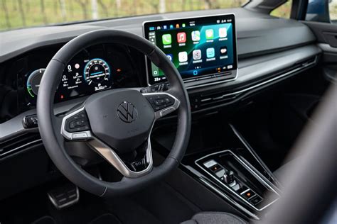 Interni Volkswagen Golf 7 plancia orientata al guidatore