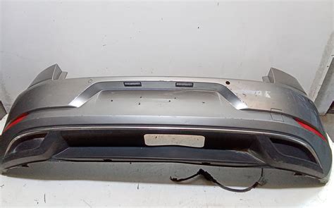 Schema fissaggi paraurti posteriore auto