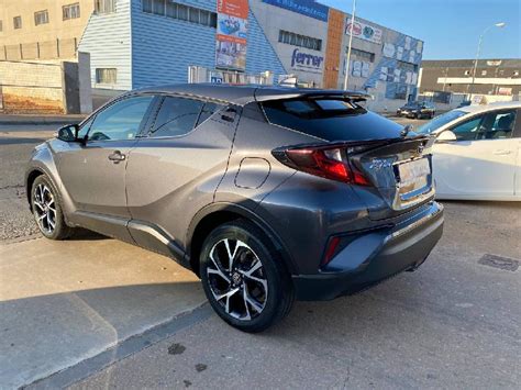 Toyota C-HR Hybrid cambio automatico