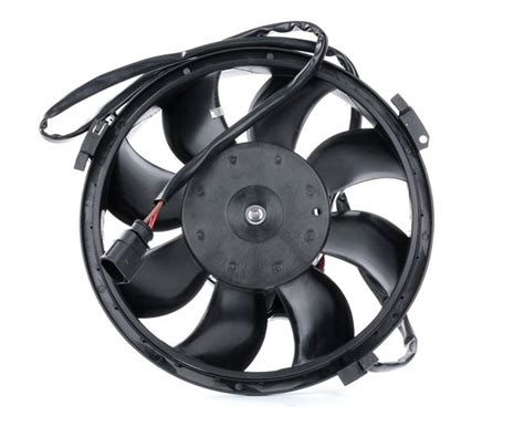 Vari tipi di ventole radiatore auto