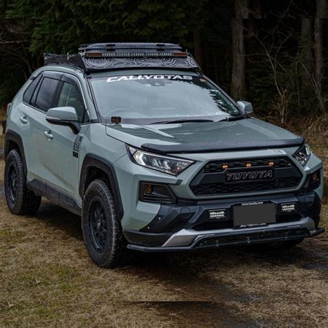 Toyota Passo con body kit off-road