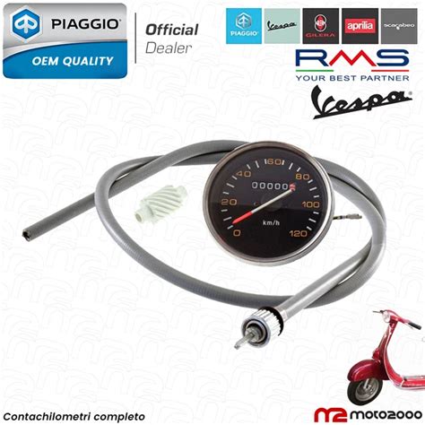Vespa PX DS con contachilometri in primo piano