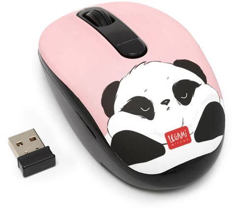Un'immagine ravvicinata del mouse panda di Legami, mostrando i dettagli del design