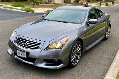 Infiniti G Coupé IPL in primo piano