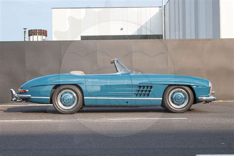 Interni di una Mercedes-Benz SL Roadster