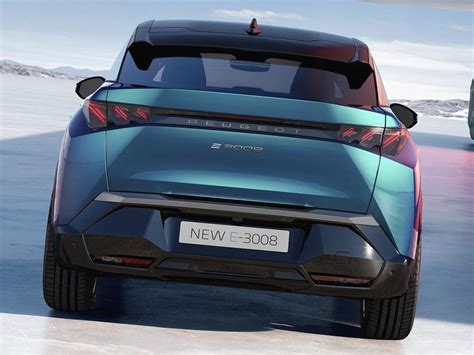 Peugeot 3008 vista posteriore