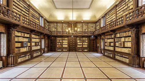 Interno della biblioteca dell'IIT Indore