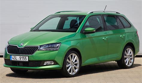 Skoda Fabia Wagon in un ambiente urbano