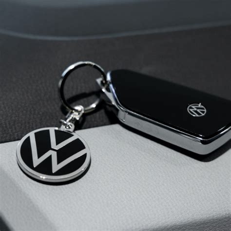 Varietà di portachiavi Volkswagen in metallo e pelle