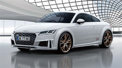 Dettaglio del design esterno dell'Audi TT S line
