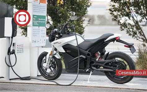 Confronto tra moto a combustione ed elettriche