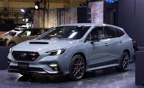 Subaru Levorg in curva dinamica