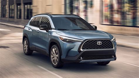 Toyota Corolla Cross in movimento