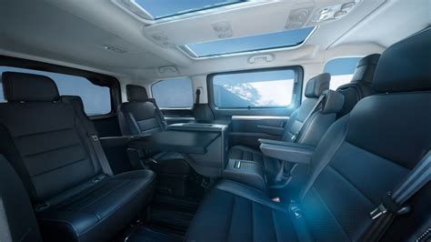 Interni Opel Zafira Tourer con FlexConsole