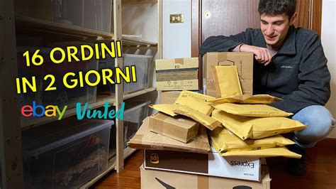 Immagine di un pacco ordinato online con prodotti ben imballati