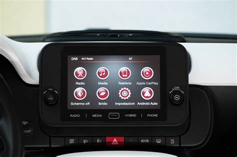 Cruscotto Fiat 500L con schermo U-Connect