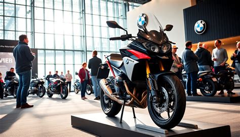 Motociclette BMW Motorrad di diversi modelli in esposizione