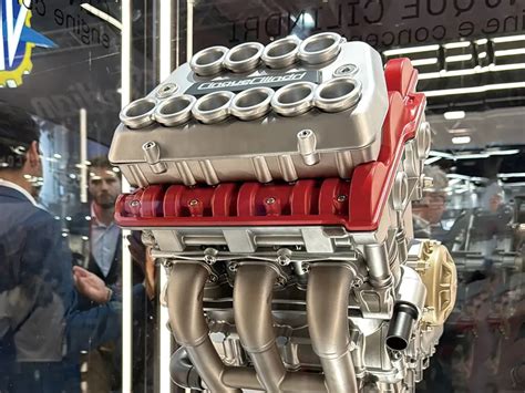 Motore 5 cilindri Volvo