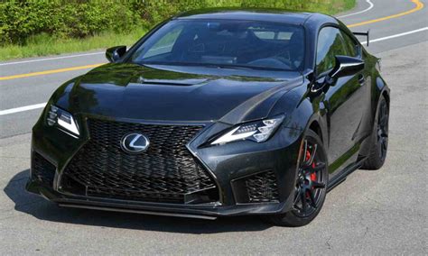 Lexus RC frontale