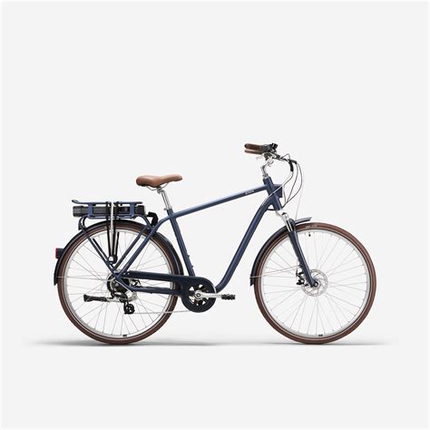 Immagine di diverse bici ibride esposte