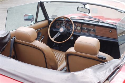 Interni della Fiat 124 Sport Coupé