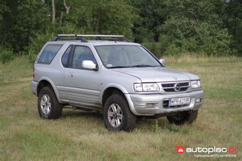 Opel Frontera 2002 su strada