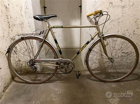Vari modelli di biciclette Atala