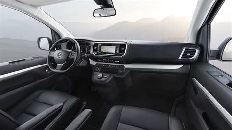 Schema delle dimensioni interne e configurazioni sedili Opel Zafira Life