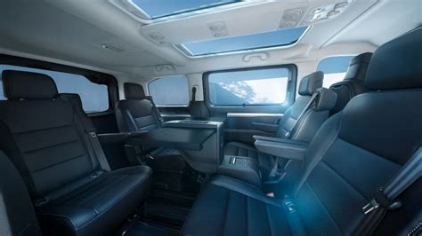 Interni modulari Opel Zafira Life con diverse configurazioni