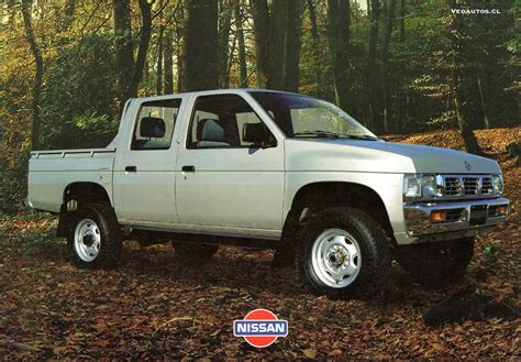 Evoluzione del design del Nissan Navara D21 e D22