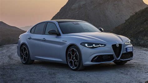 Tavola comparativa delle motorizzazioni Alfa Romeo Giulia