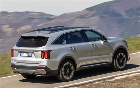 Kia Sorento su strada