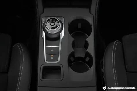 Console centrale Ford Kuga con selettore cambio automatico